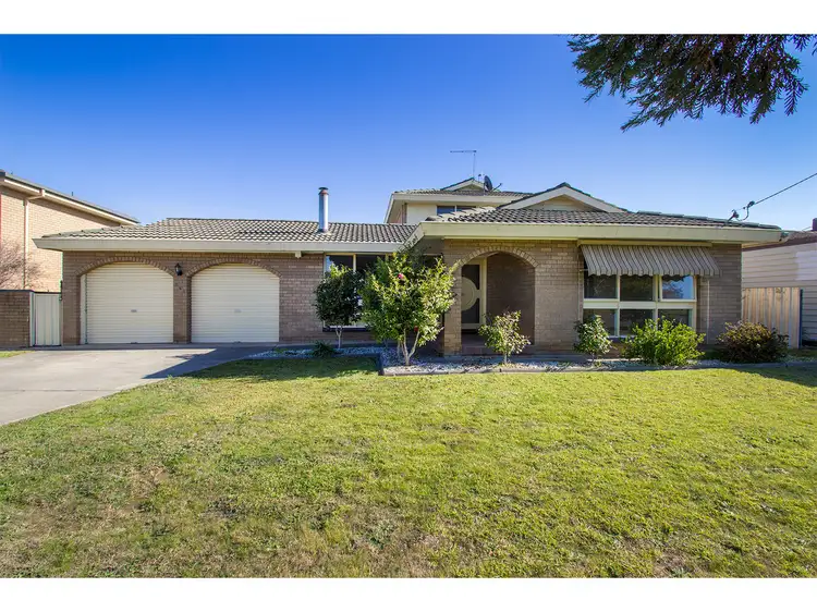 364 Sandrina Drive, Lavington NSW 2641