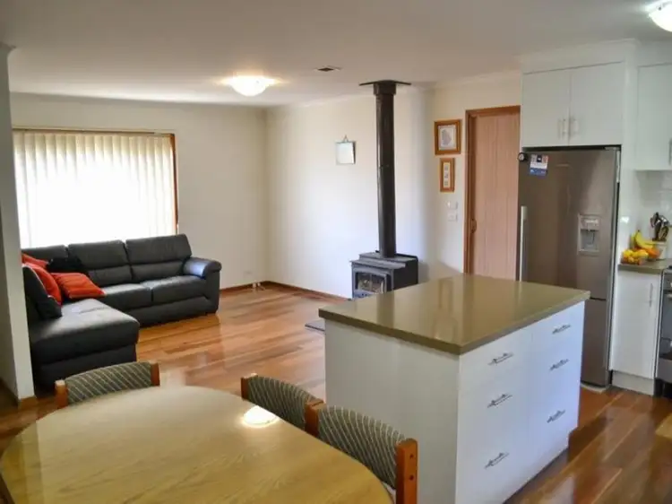 Fifth view of Homely house listing, 5 Somerset Crescent, Mansfield VIC 3722