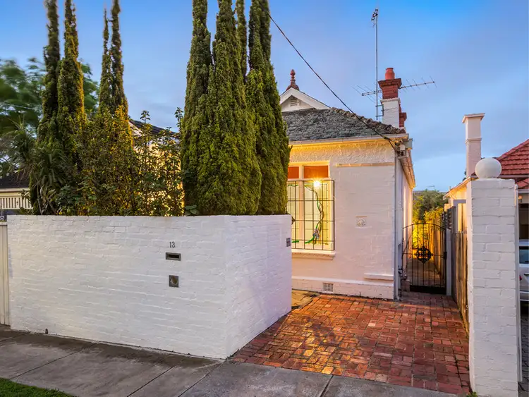 13 Bruce Street, Toorak VIC 3142