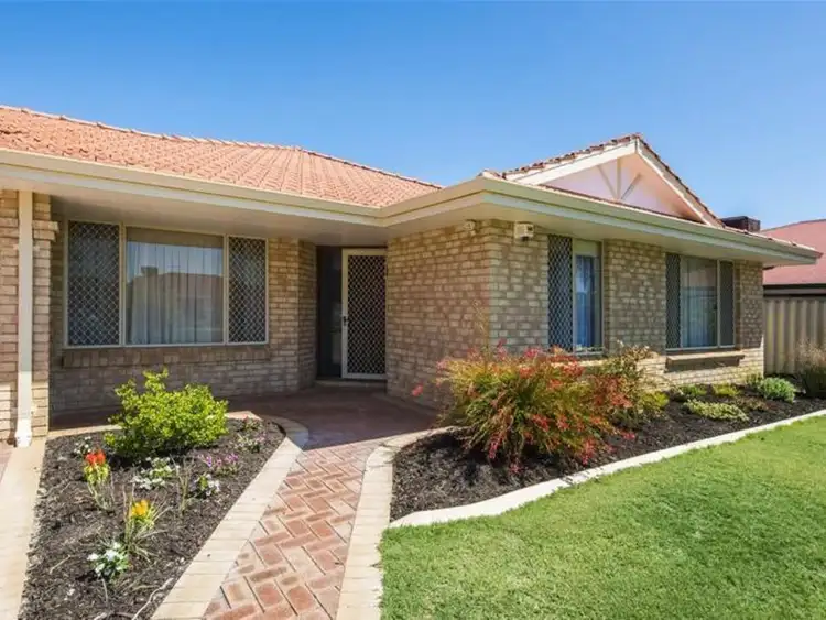 17 Ambergate Close, Canning Vale WA 6155