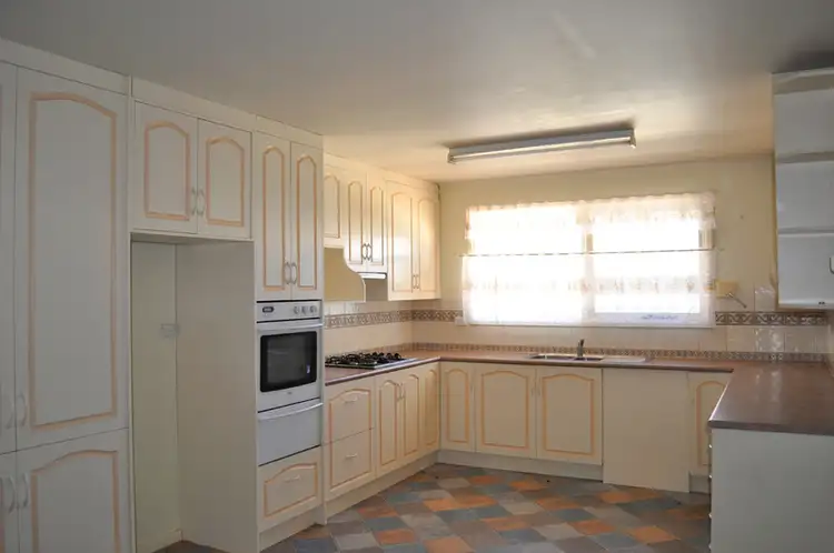 Fifth view of Homely house listing, 10 Dempsey Court, Port Augusta West SA 5700