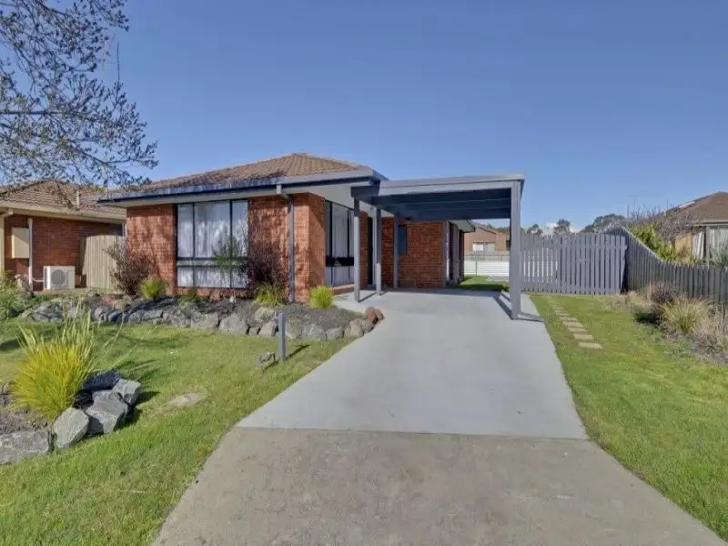 Main view of Homely unit listing, 2/3 Parslow Court, Traralgon VIC 3844