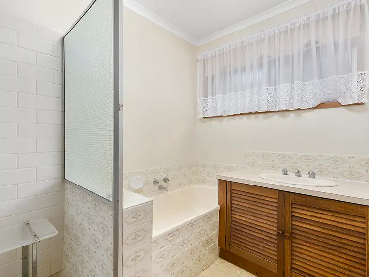 Fifth view of Homely unit listing, 4/37 Pollack Street, Colac VIC 3250