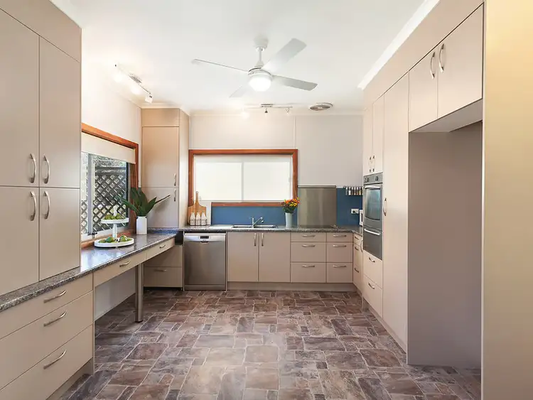 8 Watson Avenue, Tumbi Umbi NSW 2261