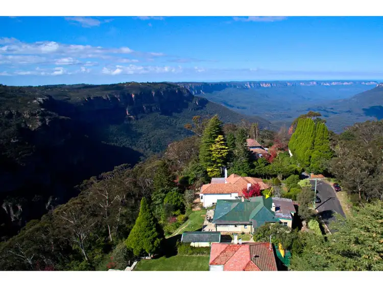 10 Banksia Park Road, Katoomba NSW 2780
