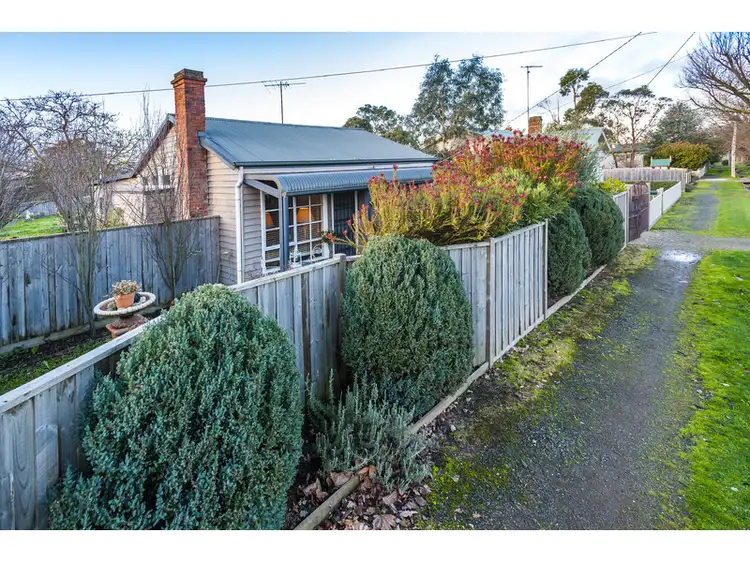 40 Dunsford Street, Lancefield VIC 3435