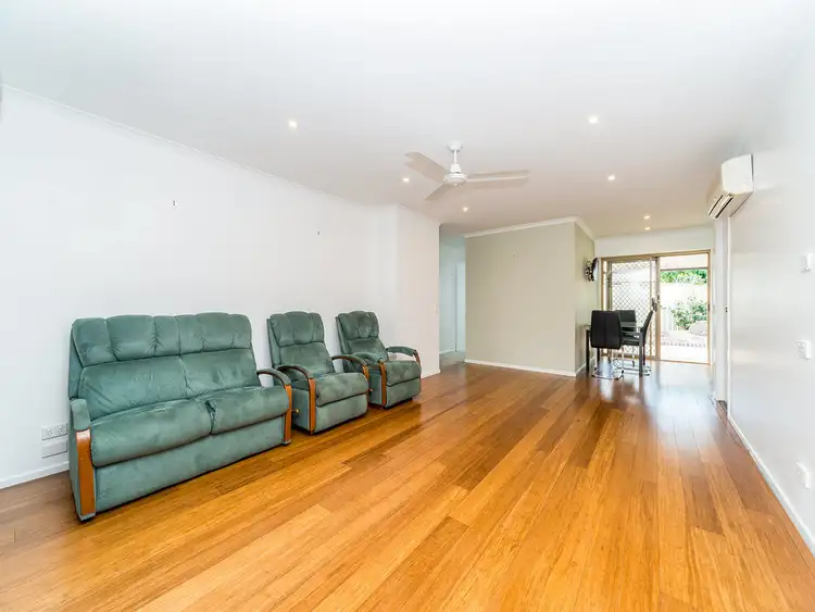 1/51 Kangaroo Avenue, Coombabah QLD 4216