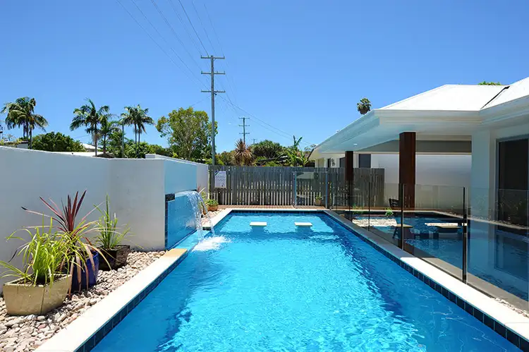 33 Parkway Drive, Mooloolaba QLD 4557