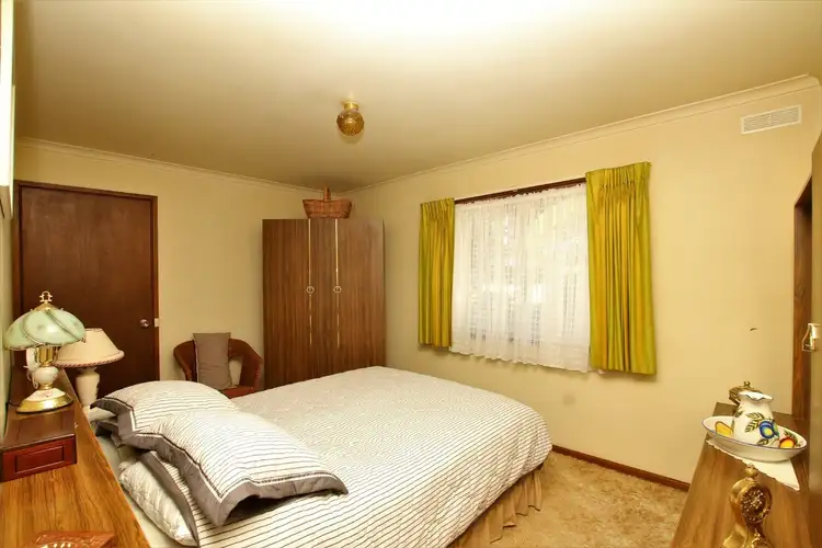 Seventh view of Homely house listing, 3 Jongebloed Court, Koroit VIC 3282
