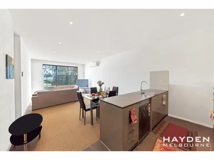 102/2 Vangelica Way, South Morang VIC 3752