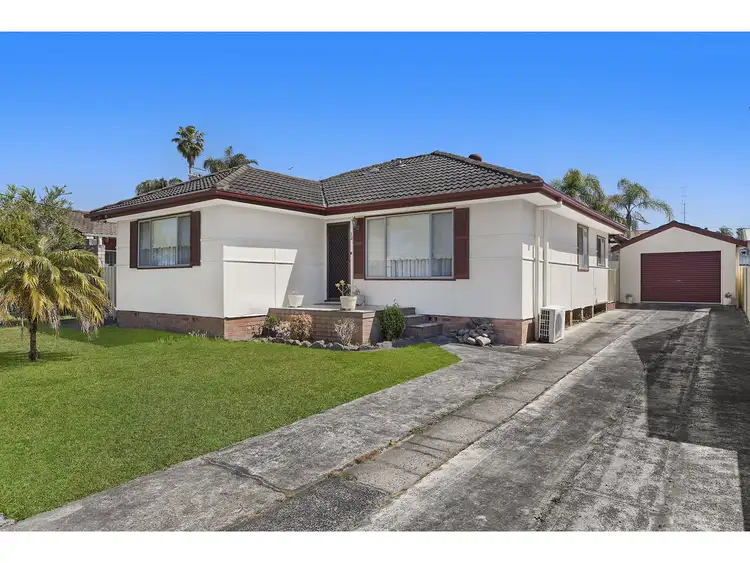12 Maxwell Avenue, Gorokan NSW 2263