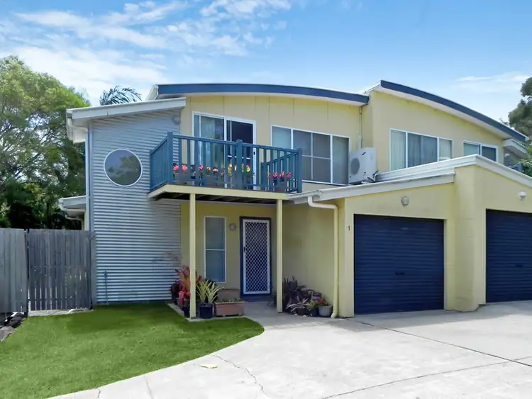 1/8 Rosewood Drive, Caloundra West QLD 4551