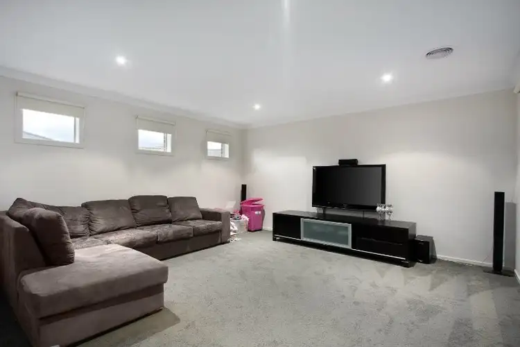 Sixth view of Homely house listing, 5 Cedarwood Drive, Warragul VIC 3820