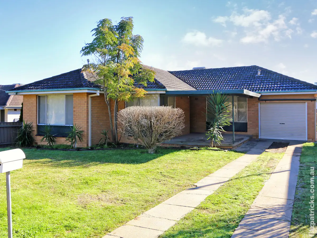 Main view of Homely house listing, 17 Leavenworth Drive, Mount Austin NSW 2650
