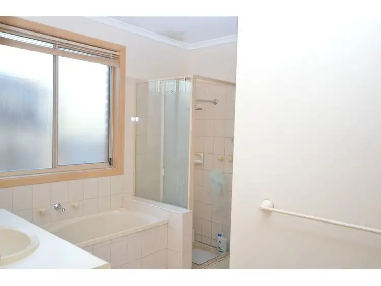 Fourth view of Homely house listing, 32 Tigris Cl, Werribee VIC 3030