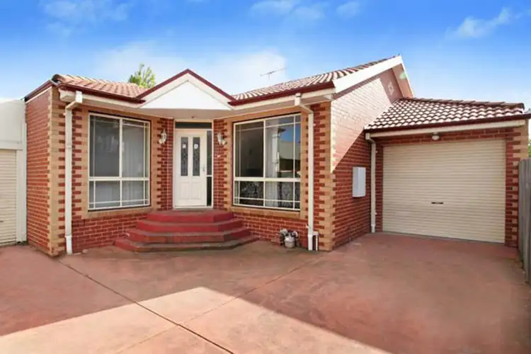 2/8 Ruth Street, Sunshine North VIC 3020