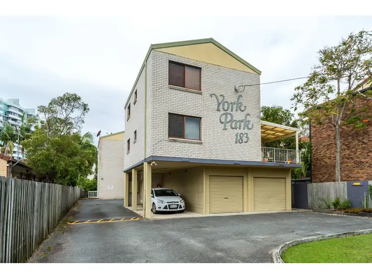 4/183 Muir Street, Labrador QLD 4215