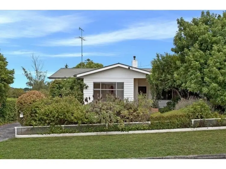 11 MacPherson Street, Hamilton VIC 3300
