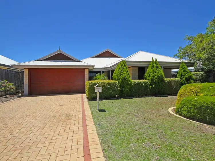 7 Wanarra Close, Ellenbrook WA 6069