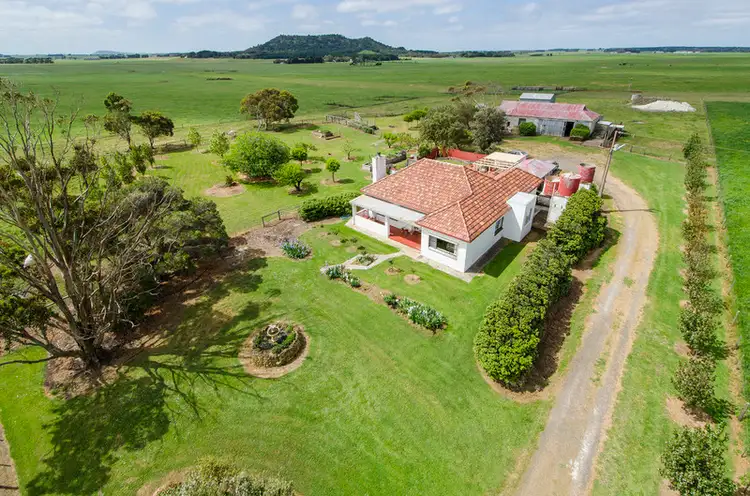 22615 Bay Road, Mount Schank SA 5291