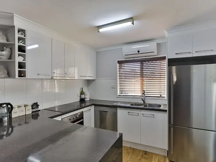 2/85 Hill Street, Newtown QLD 4350