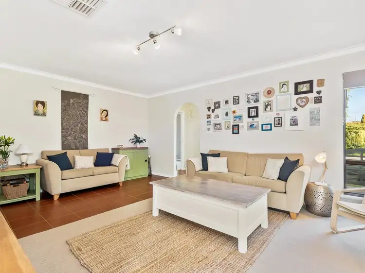 Fifth view of Homely house listing, 2 Andrews Court, Padbury WA 6025