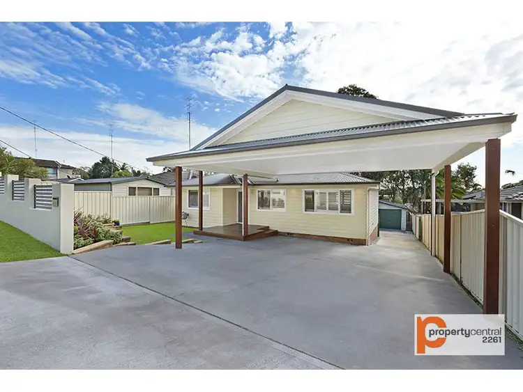 11 Roger Crescent, Berkeley Vale NSW 2261