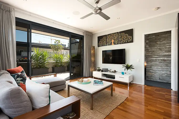 Fourth view of Homely apartment listing, 110 Commerical Road, Teneriffe QLD 4005