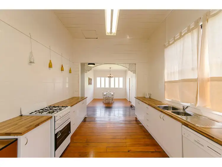 Second view of Homely house listing, 10 Weinholt Street, Allenstown QLD 4700