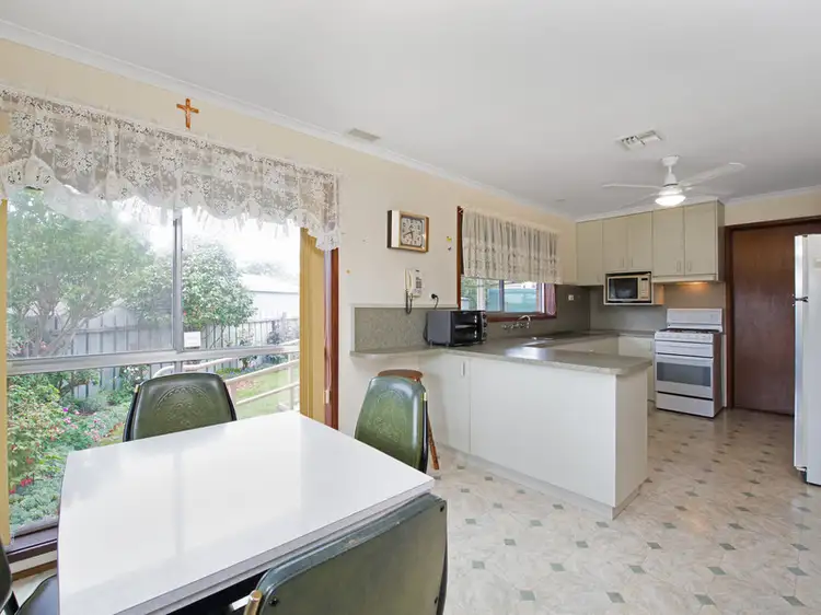 Third view of Homely house listing, 5 Lyn Court, Colac VIC 3250