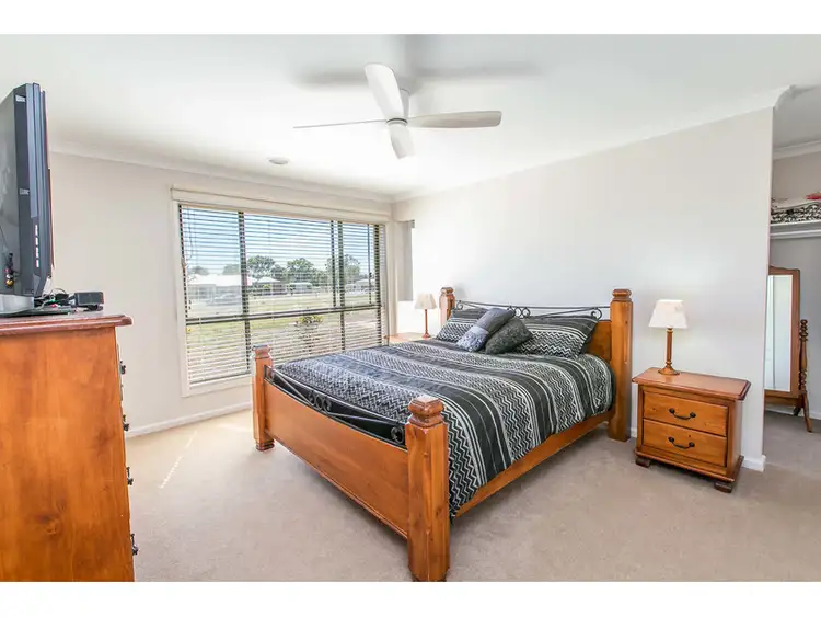 Fifth view of Homely house listing, 15 Claremont Place, Table Top NSW 2640