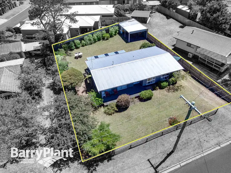 8 Windella Avenue, Rosebud VIC 3939
