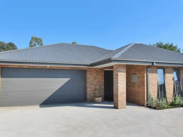 Main view of Homely house listing, 2/41 Highton Lane, Mansfield VIC 3722