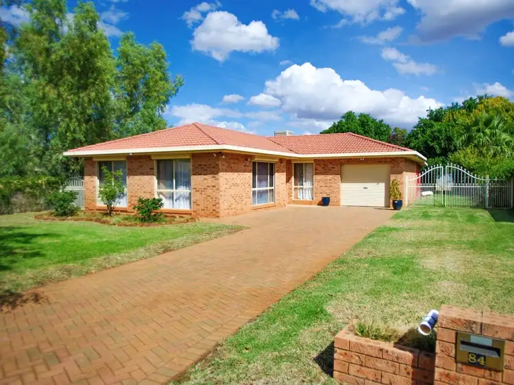 84 Sturt Circle, Dubbo NSW 2830