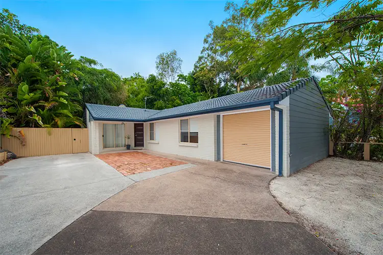 Second view of Homely house listing, 17 Sue Court, Highland Park QLD 4211