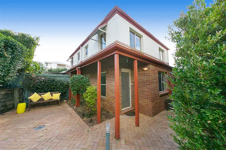 Main view of Homely townhouse listing, 2/70 Payne Street, Indooroopilly QLD 4068