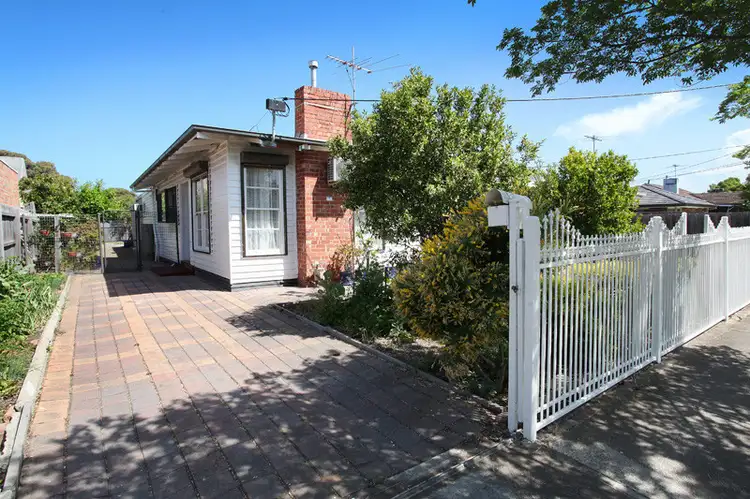 1 McLennan Street, Braybrook VIC 3019