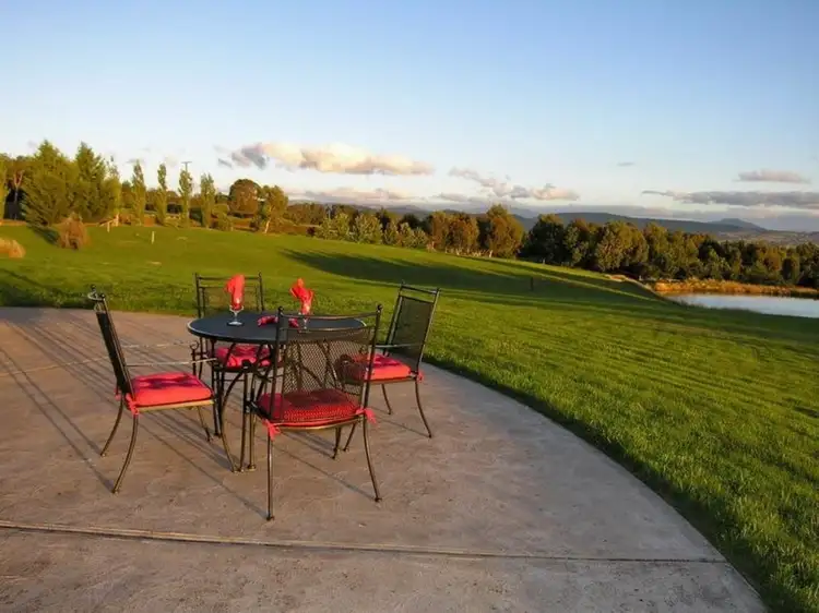 Fifth view of Homely house listing, 2 Grandview Drive, Mansfield VIC 3722