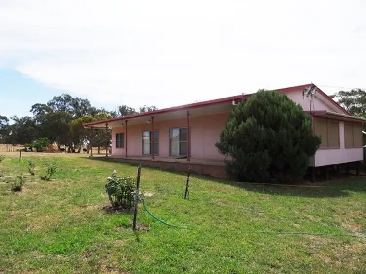 2608 The Escort Way, Orange NSW 2800