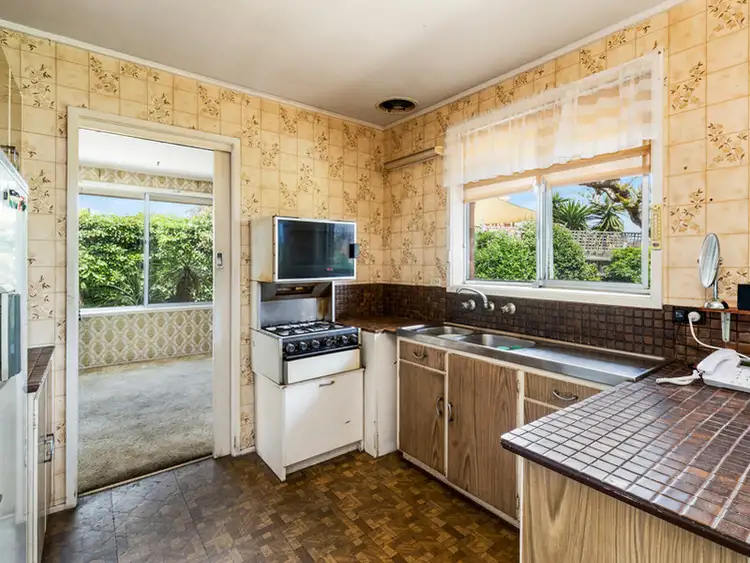 Fifth view of Homely house listing, 4 Adina Court, Frankston VIC 3199