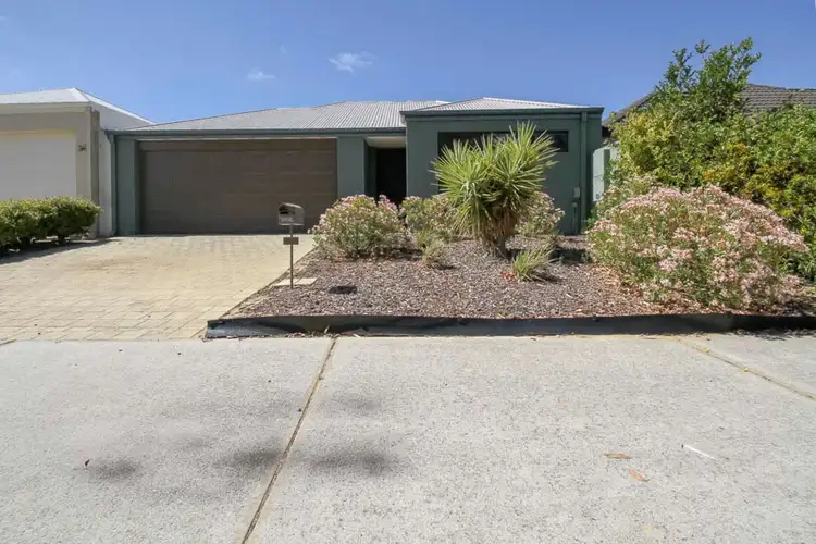 11 Speranza Parkway, Sinagra WA 6065