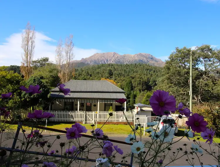 33 Urquhart Street, Queenstown TAS 7467