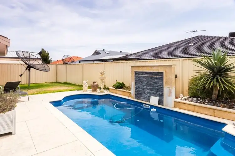 12 Leicester Crescent, Canning Vale WA 6155