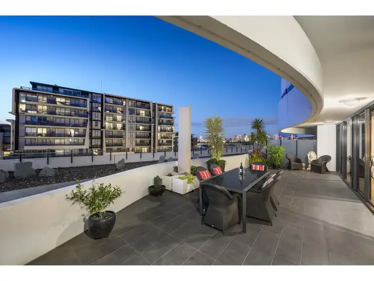 Third view of Homely apartment listing, 401/108 bay Street, Port Melbourne VIC 3207