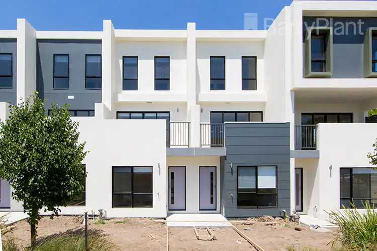 7/17 Edgeware Close, Pakenham VIC 3810
