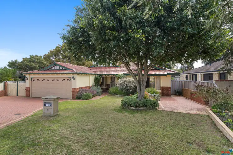 9 Camelot Grove, Carramar WA 6031