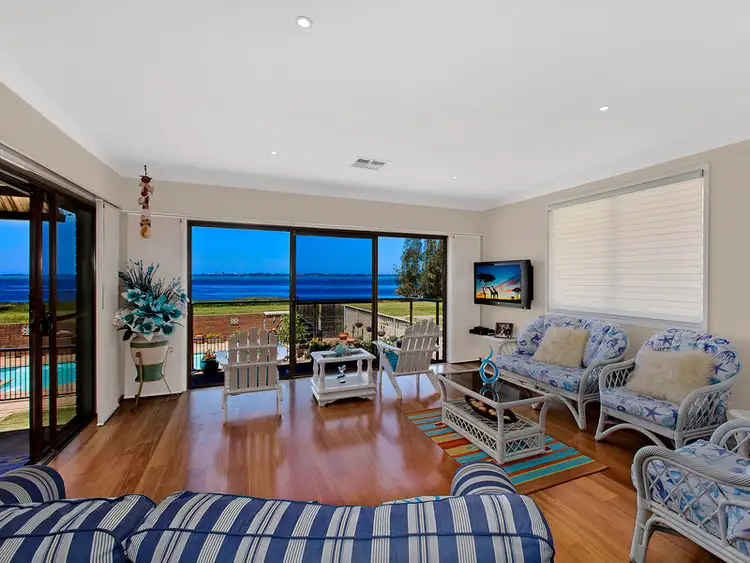 277 Lakedge Avenue, Berkeley Vale NSW 2261