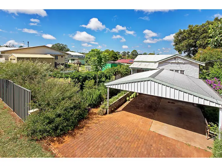 Second view of Homely semi-detached listing, 5 Bruntnell Street, Kearneys Spring QLD 4350