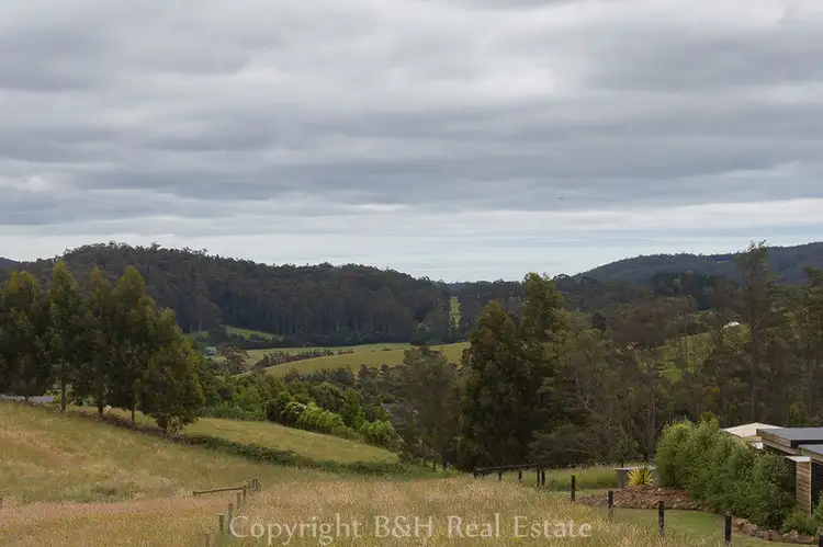 8 Truro Place, Acacia Hills TAS 7306