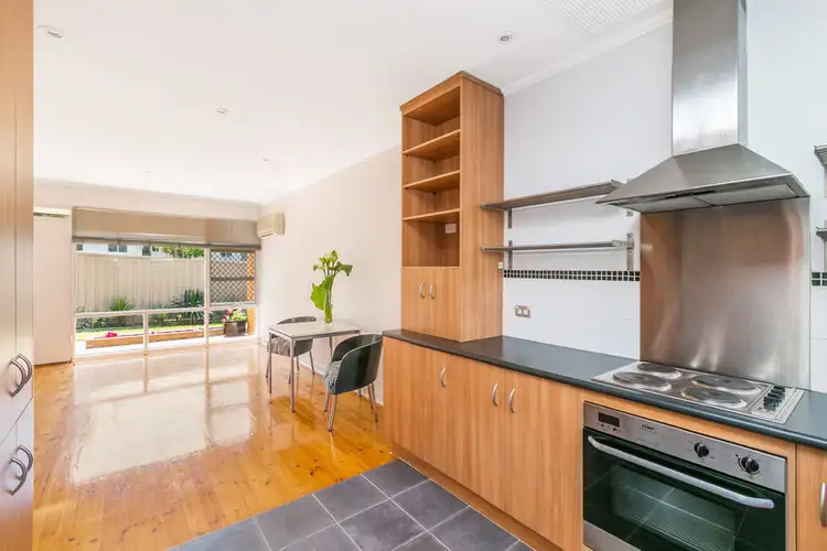 3/4 Shirley Crescent, West Beach SA 5024